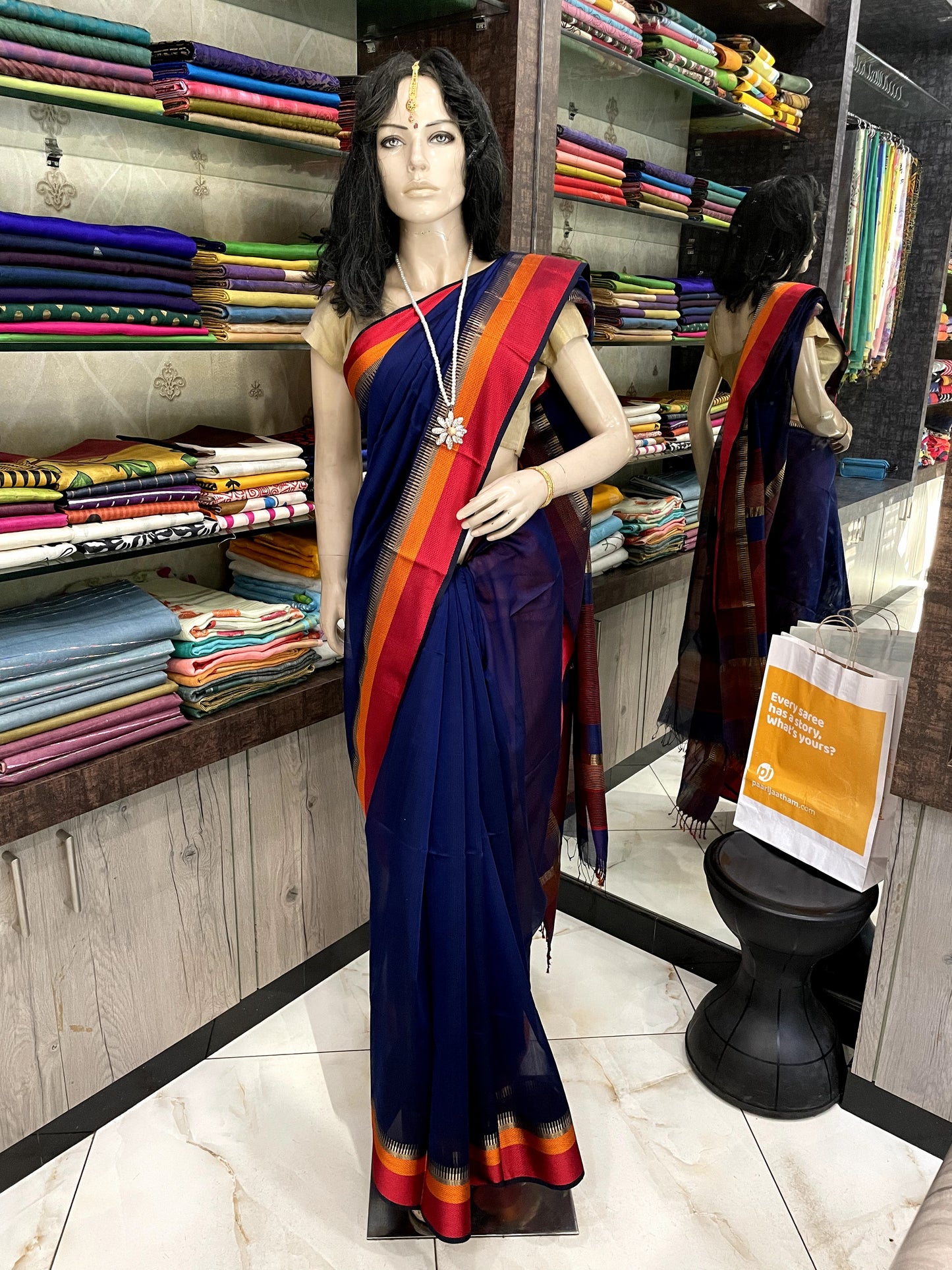 D24A027 Blue Red Pure Handloom Maheshwari Silk Saree