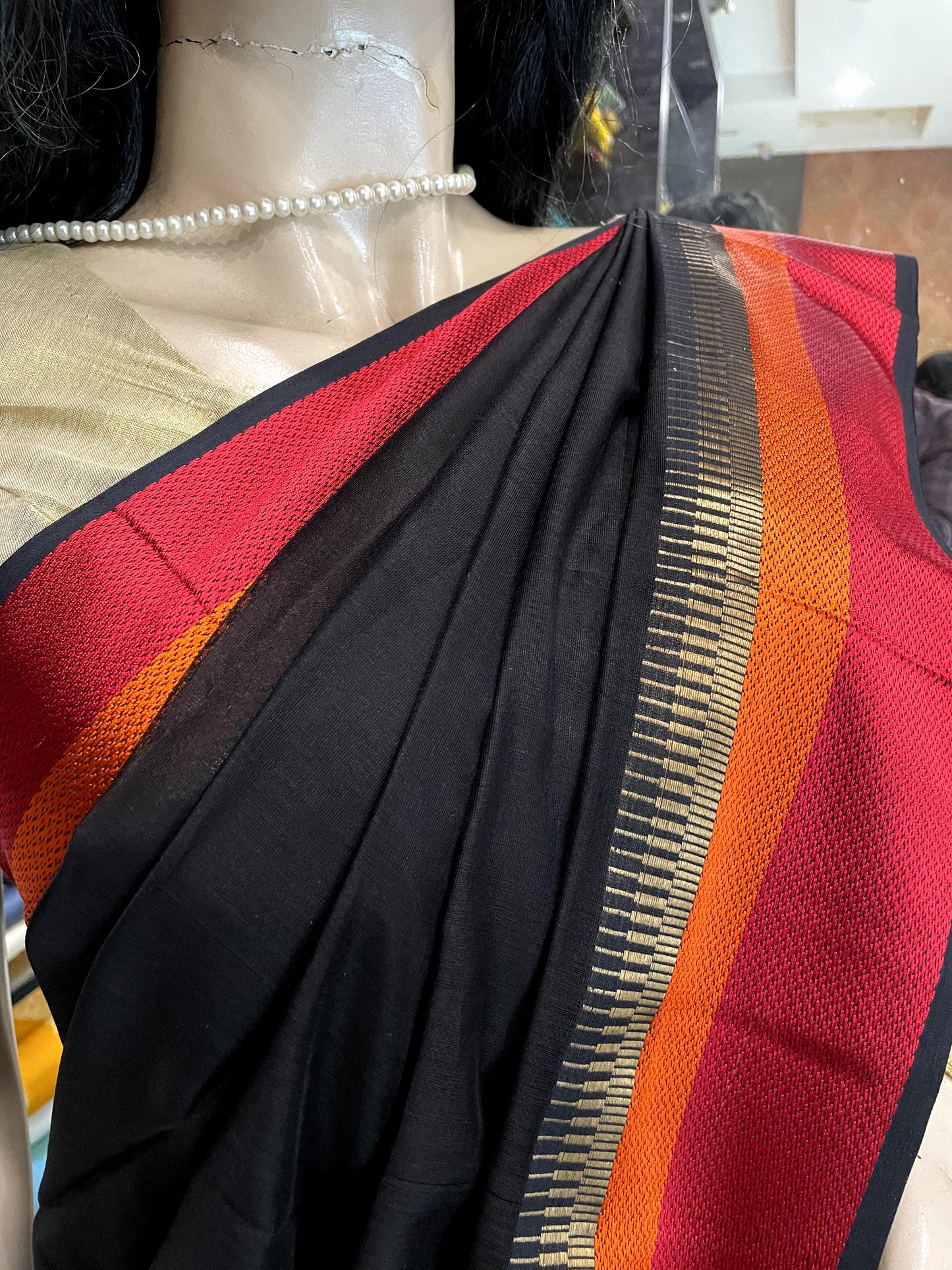 D24A029 Black Red Pure Handloom Maheshwari Silk Saree