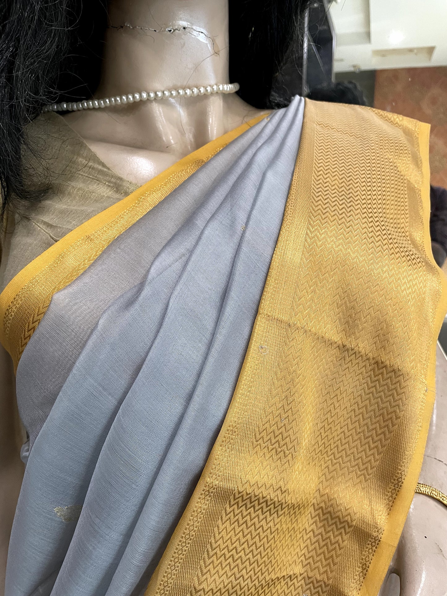 D24A035 Ash Gold Pure Handloom Maheshwari Silk Saree