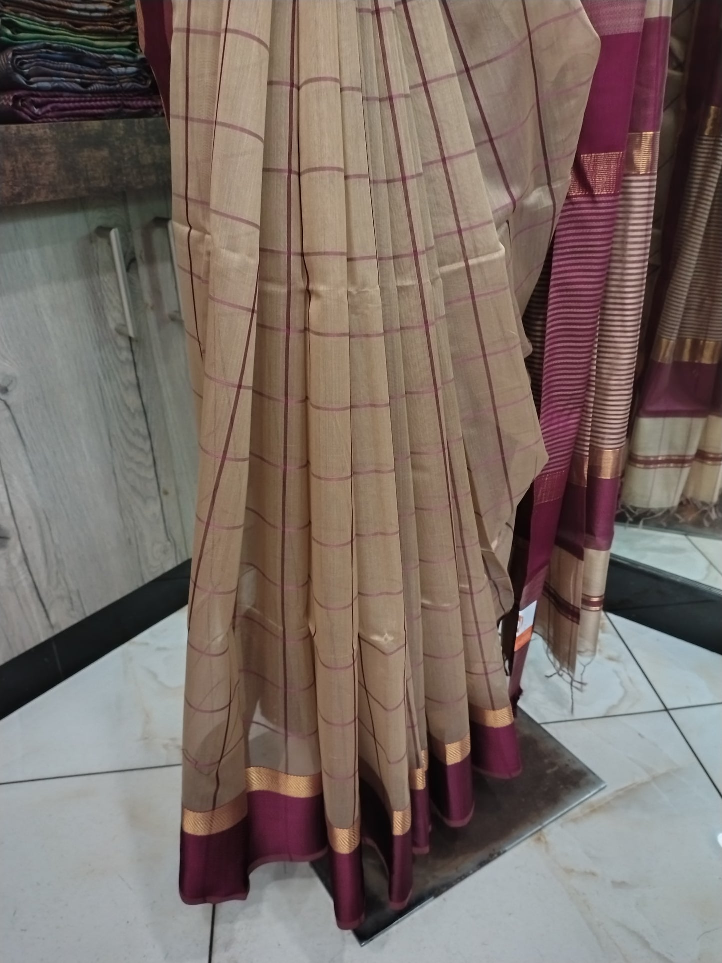 JL26A126 Beige and Maroon Pure Handloom Maheshwari Silk Saree