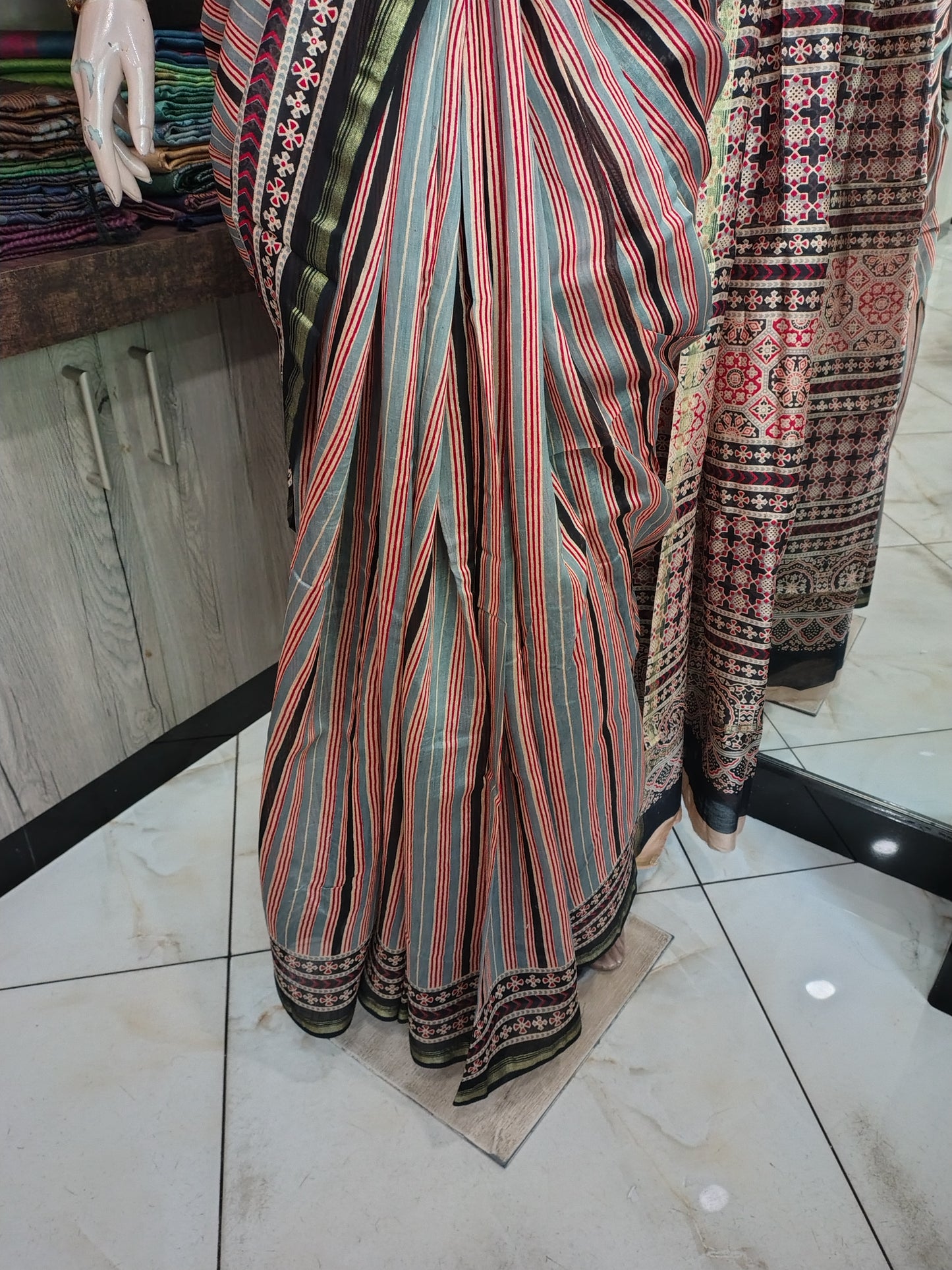JL26A071 Gray and Red Pure Hand Block Printed Chanderi Silk Saree