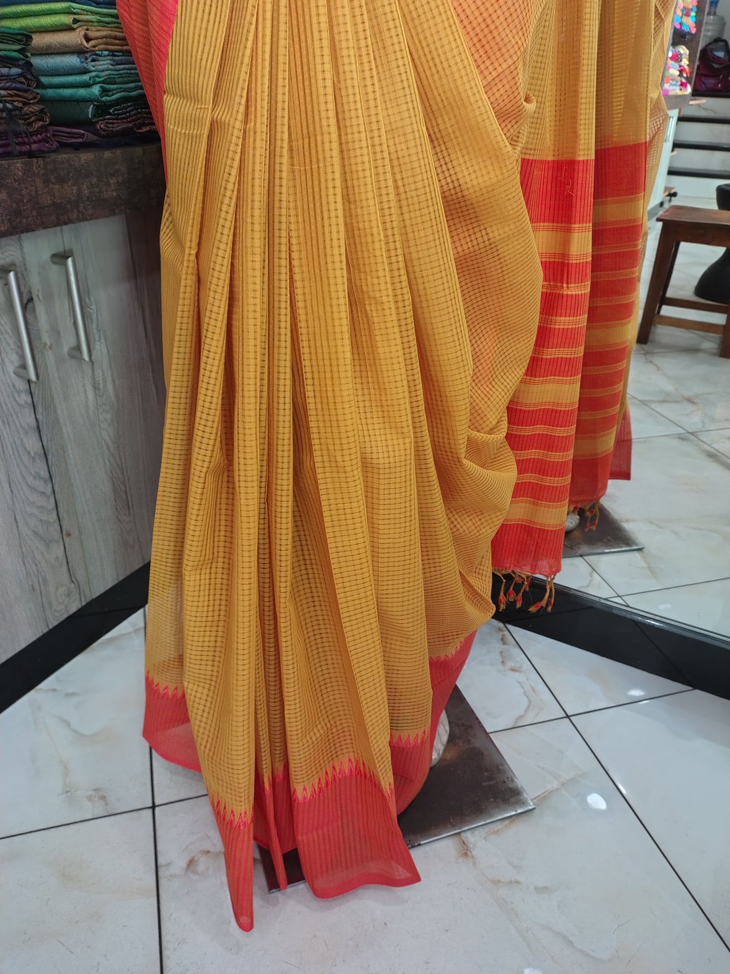 JL26A031 Yellow Pure Handloom Mangalgiri Cotton Saree
