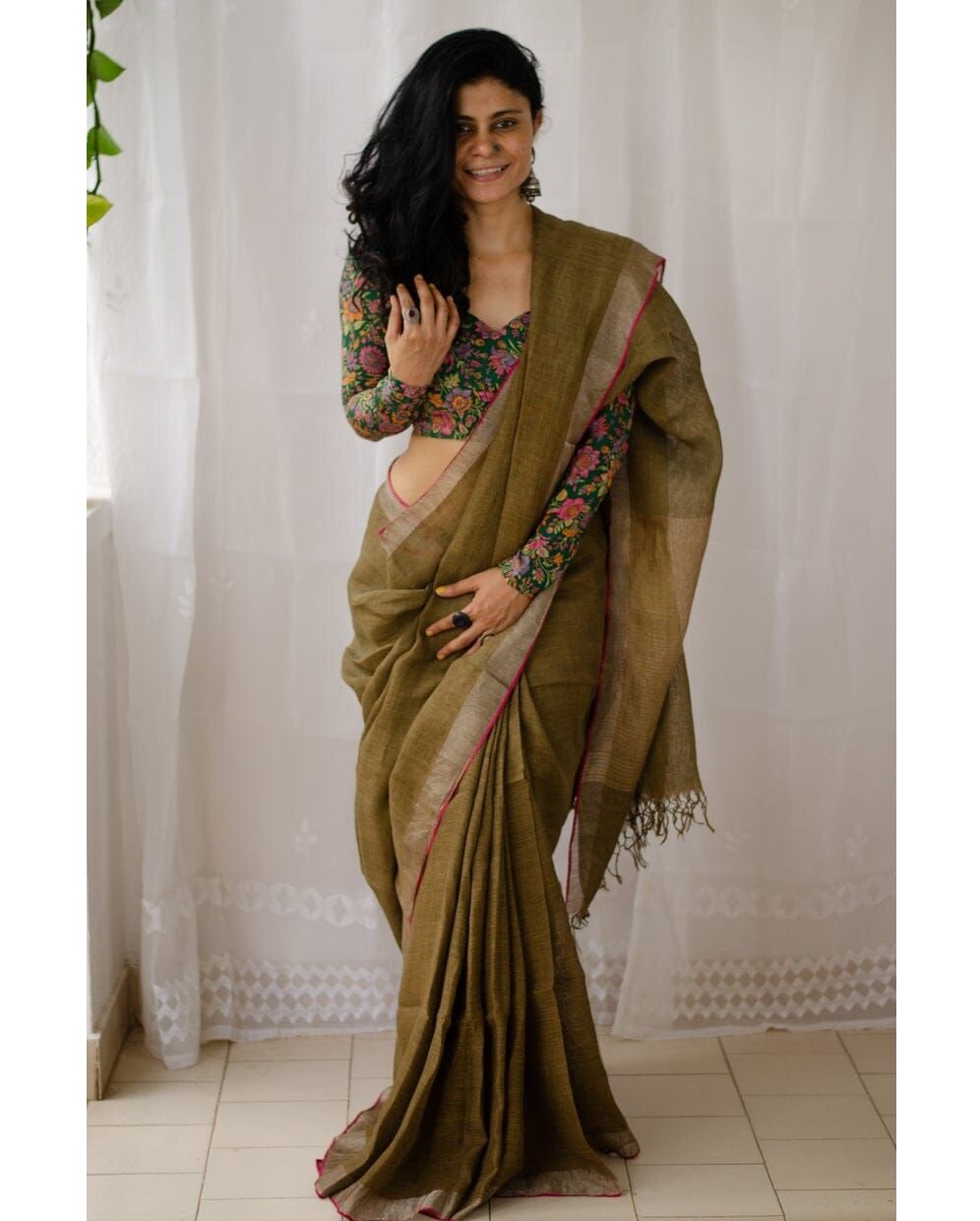 Green Rose Pure Handloom Linen Saree