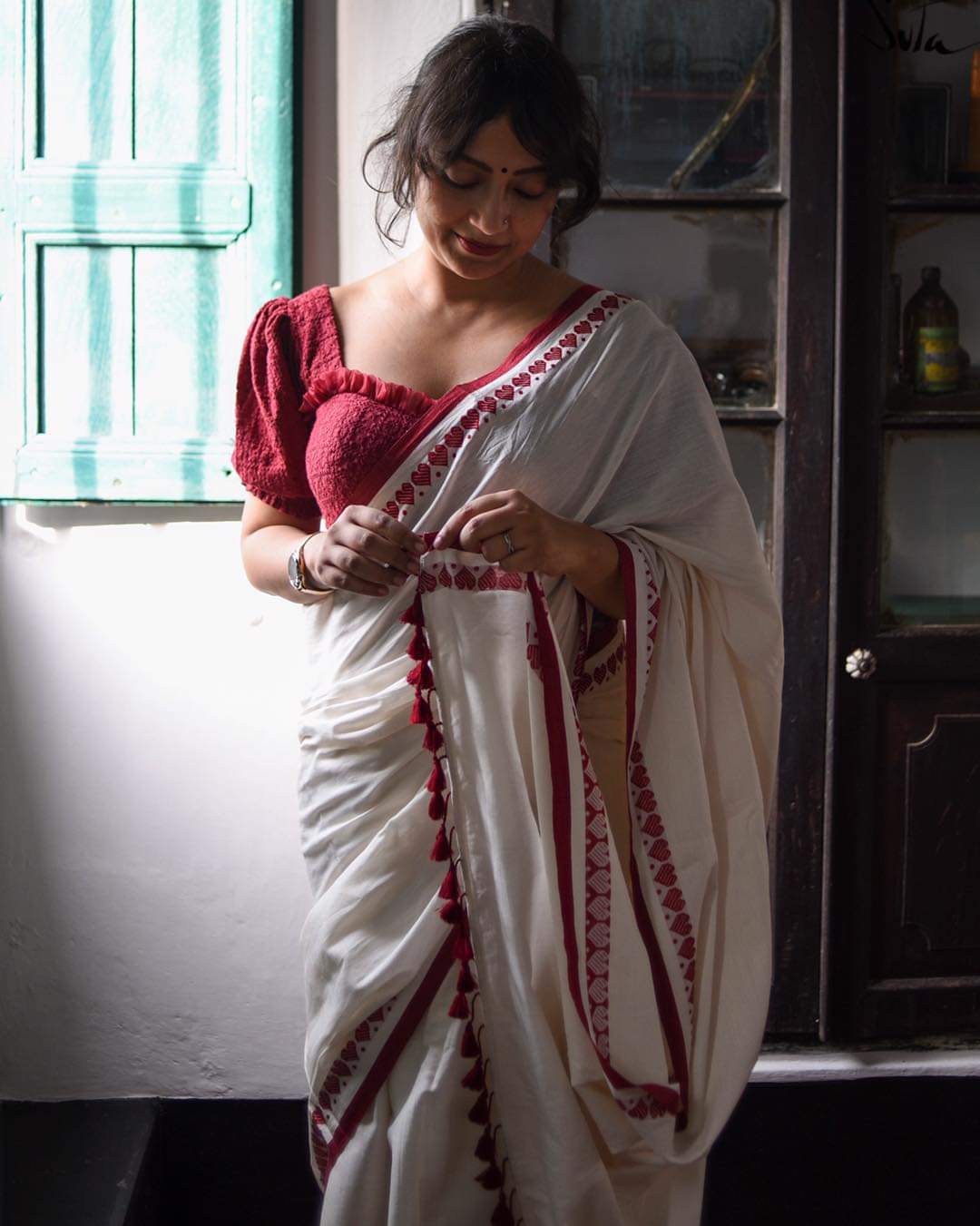 PJMR23A038 White Red Pure Handloom Bengal Cotton Saree