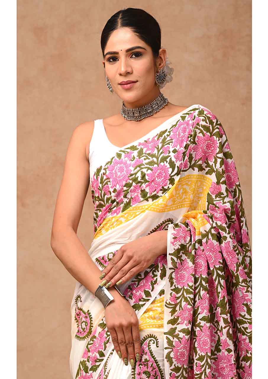 White Pink Pure Handloom Batik Print Cotton Saree
