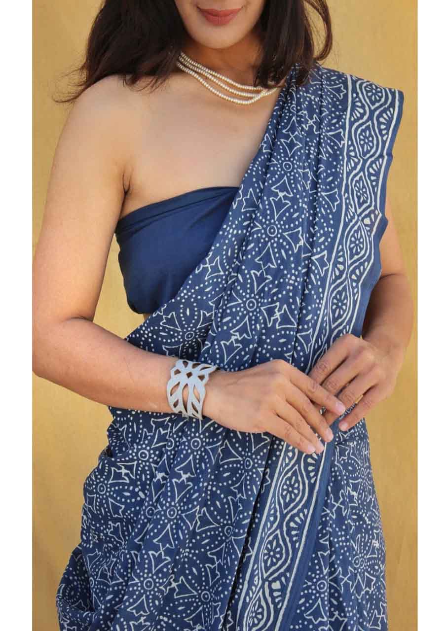 Blue White Pure Handloom Batik Print Cotton Saree