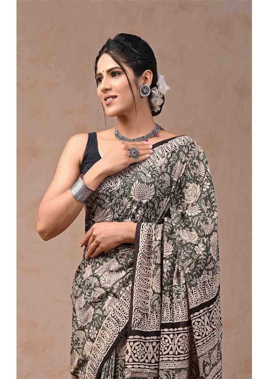 Green Black Pure Handloom Batik Print Cotton Saree