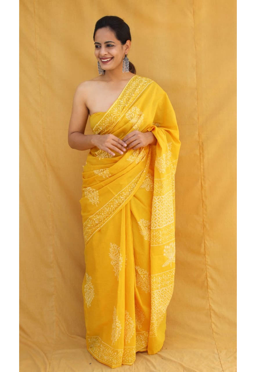 Yellow White Pure Handloom Batik Print Cotton Saree