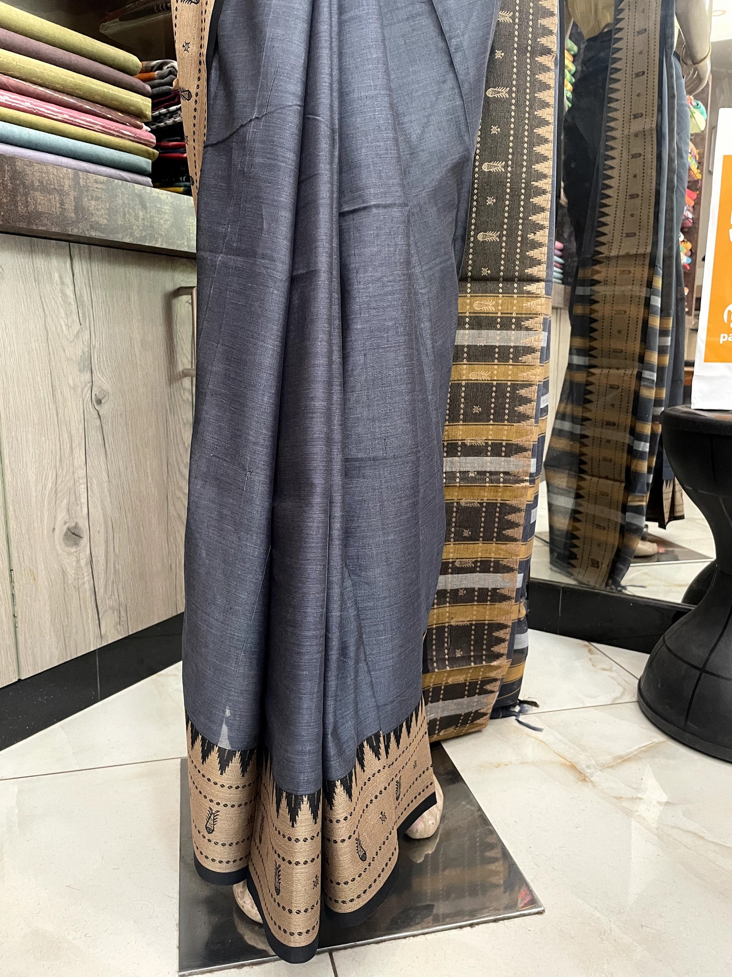 AU24A051 Grey Black Pure Handloom Narayanpet Cotton Saree