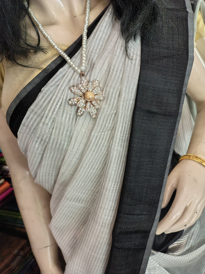 JL26A130 White and Black Pure Handloom Maheshwari Silk Saree