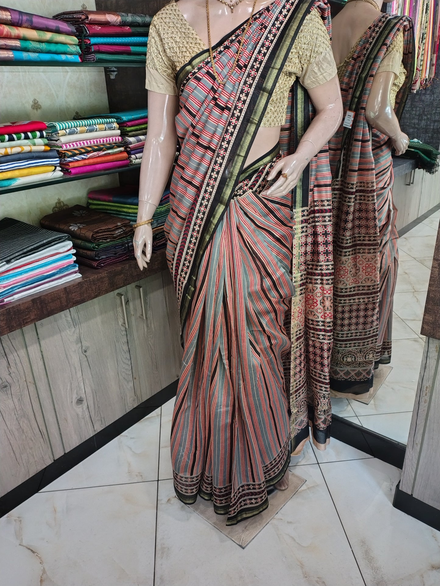 JL26A071 Gray and Red Pure Hand Block Printed Chanderi Silk Saree