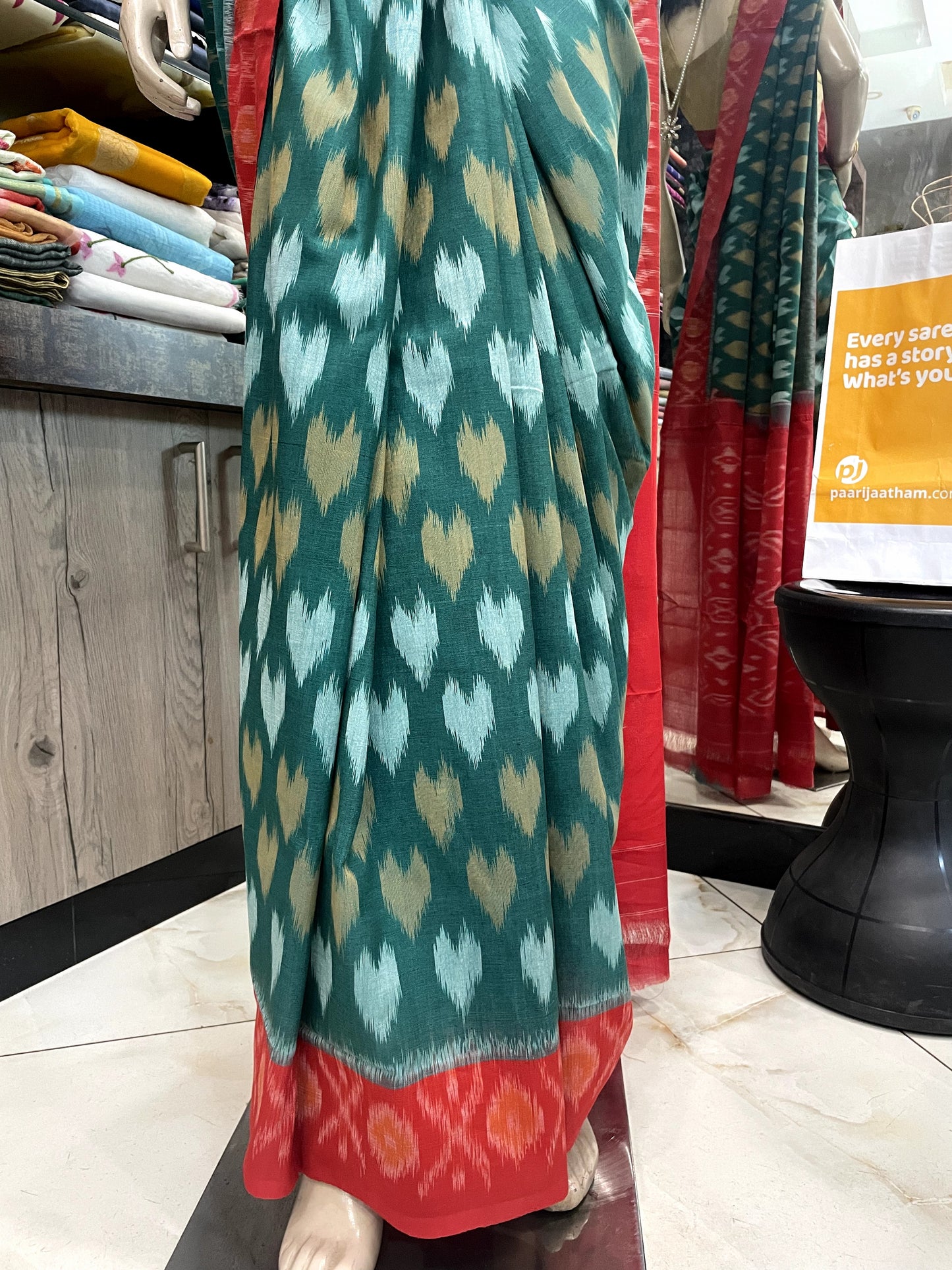 JA25A004 Green Red Handloom Pochampally Ikkat Mercerized Cotton Saree