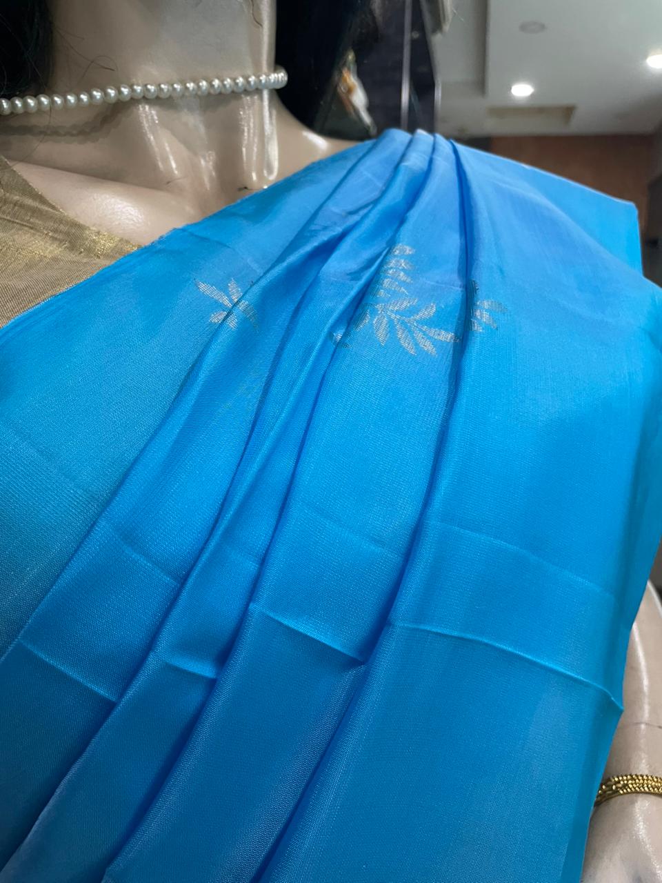 OT25A071 Blue Red Pure Handloom Soft Silk Saree