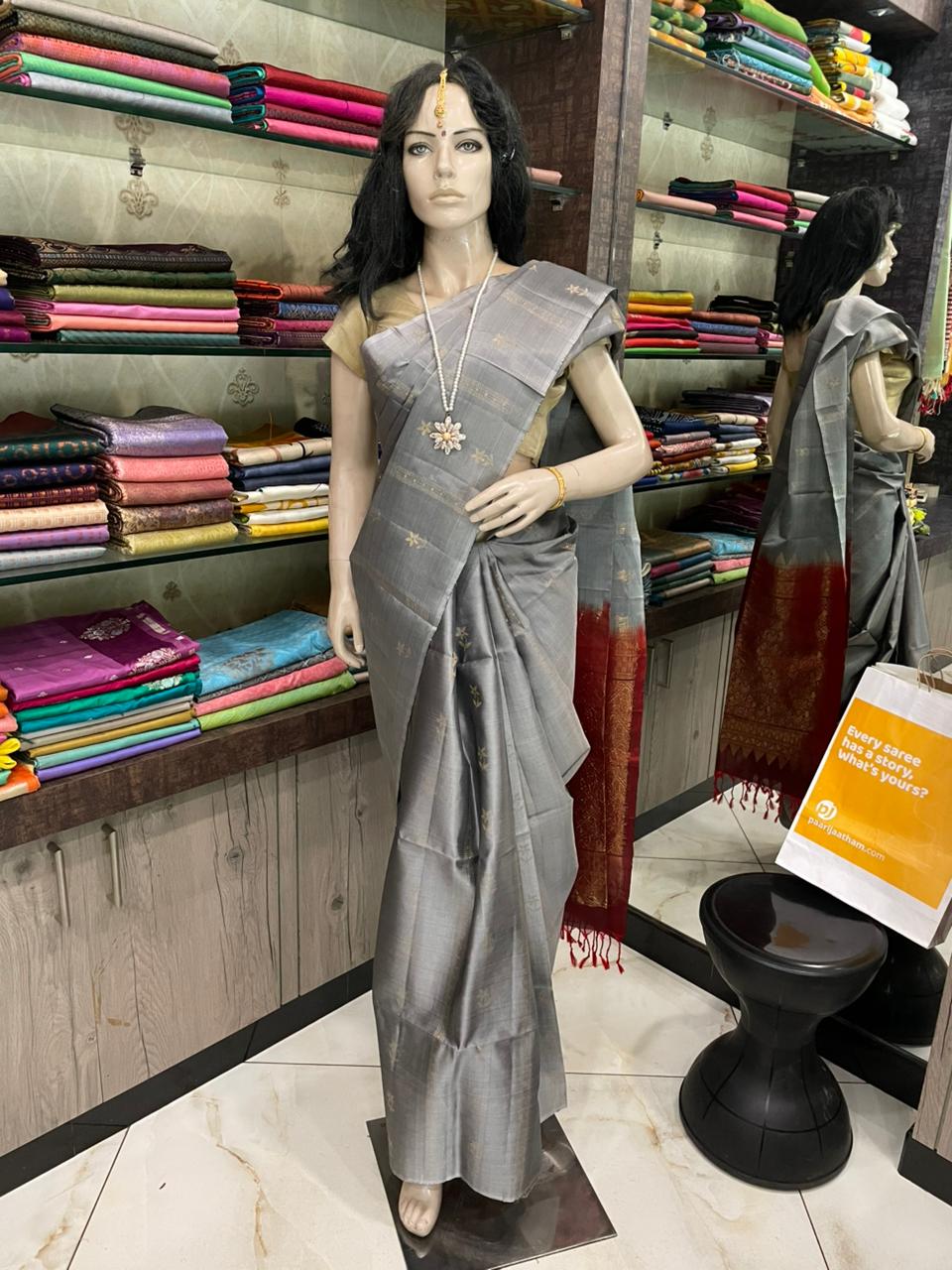 OT25A079 Grey Pure Handloom Soft Silk Saree