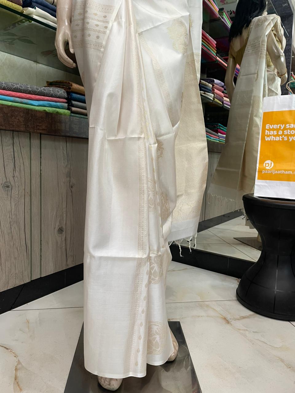 SP25A026 Light White Pure Handloom Soft Silk Saree