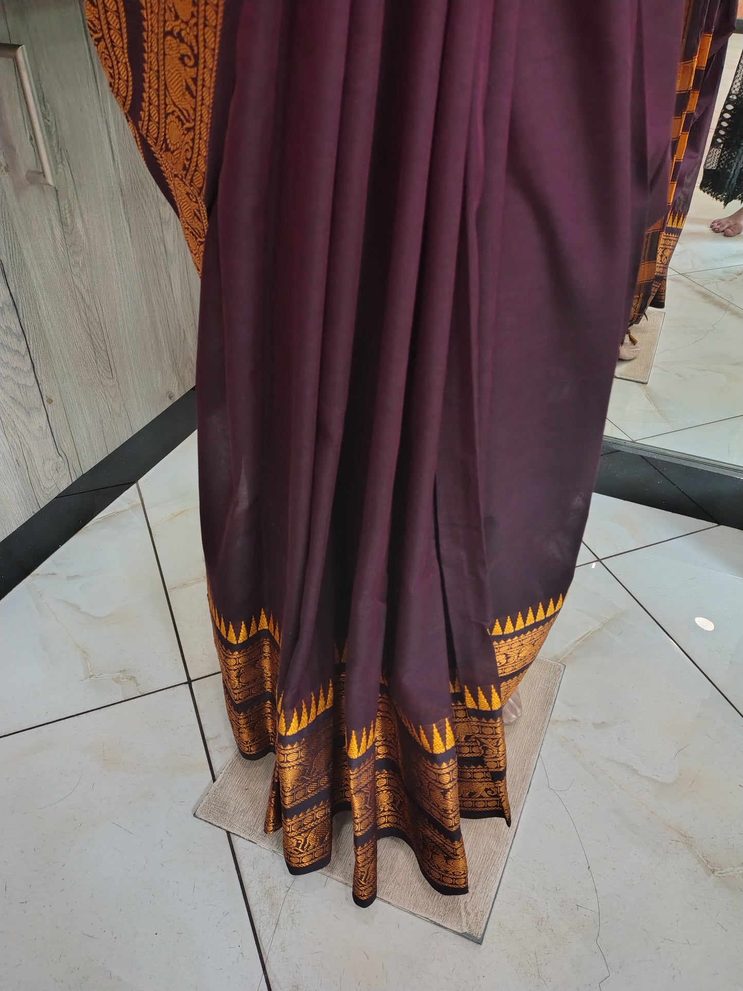 JN26A035 Dark Maroon Pure Handloom Narayanpet Cotton Saree