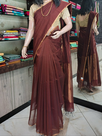 JN26A090 Maroon and Gold Pure Handloom Maheshwari Silk Saree
