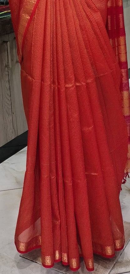 JN26A094 Red and Gold Pure Handloom Maheshwari Silk Saree