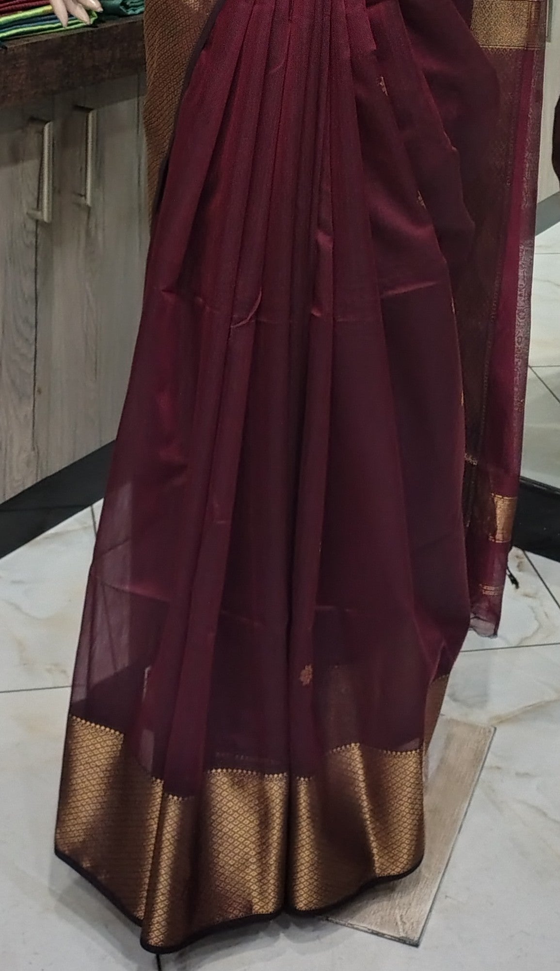 JN26A095 Maroon Pure Handloom Maheshwari Silk Saree