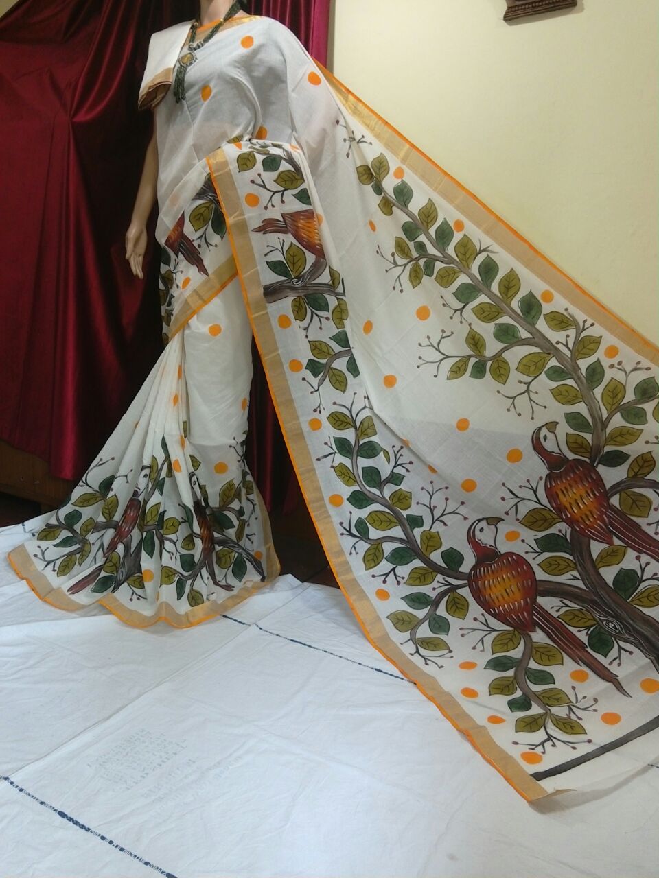 pj-parrot-design-hand-painted-kerala-cotton-saree-kcadi042