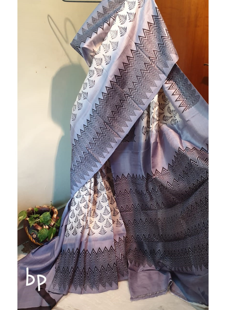 White Grey Bishnupuri Silk Saree