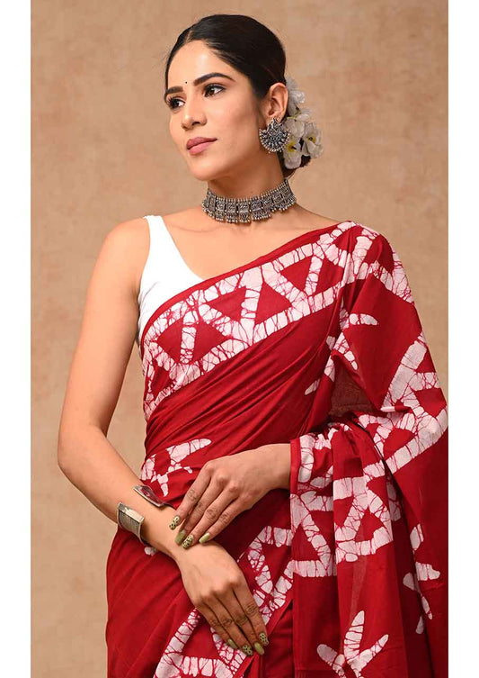 Red White Pure Handloom Batik Print Cotton Saree